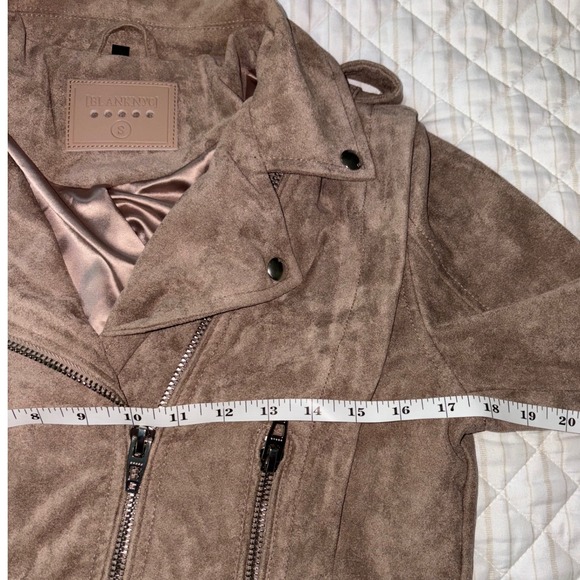 [BLANKNYC] Small Faux Suede Moto Jacket Taupe Belted Biker‎ Style Neutral Coat - Picture 6 of 7